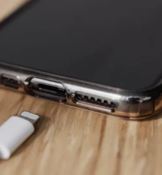Los errores más comunes al cargar tu celular (y cómo evitarlos)